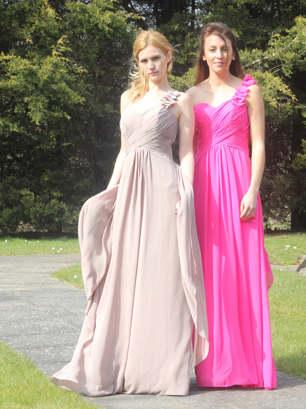 One should with flower chiffon Bridesmaid Dress